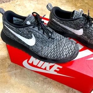 Nike Roshe flynits!